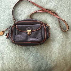 Dooney and Bourke Kitty crossbody purse
